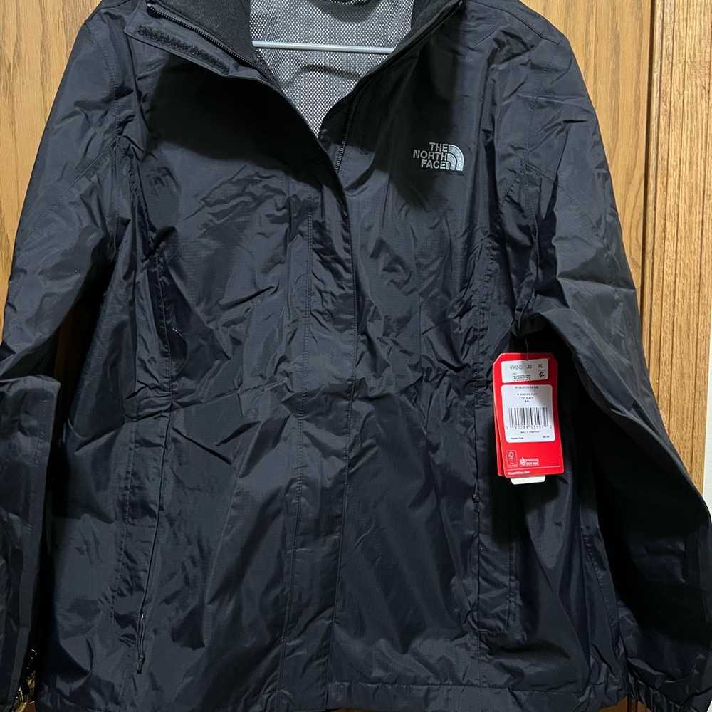 North face Women’s Resolve 2 Jacket